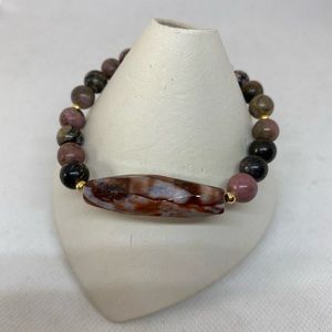 Pulsera Rhodonite y centro focal de ágatas
